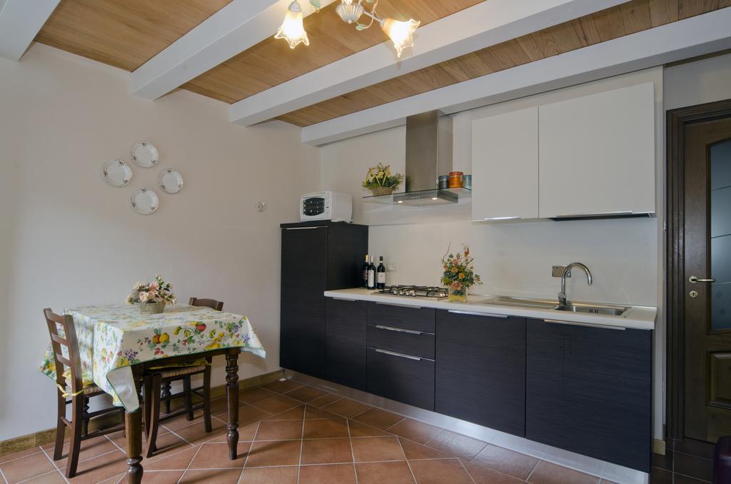 Sul Bric Dei Capalot Apartment La Morra Exterior photo
