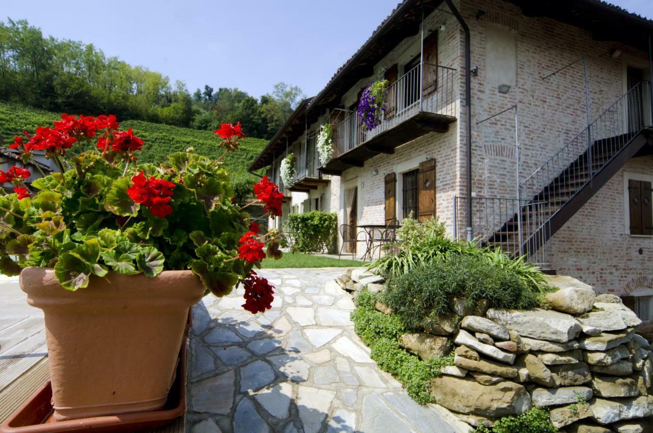 Sul Bric Dei Capalot Apartment La Morra Exterior photo